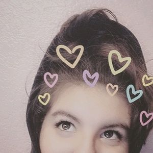 Meet your Posher, Ella